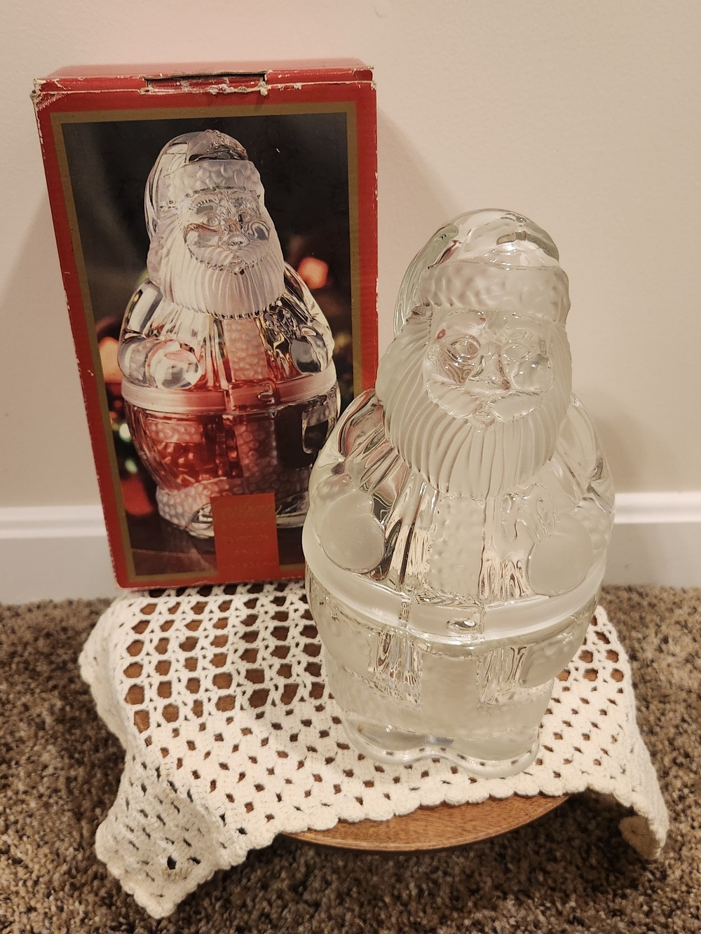Gorham Holiday Traditions 9 1/4" Crystal Santa Treat Jar In Original Box